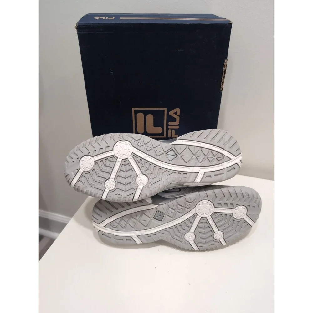 NWB FILA Cage Delirium Sneakers Tennis Shoes Women's White/Aqua Sz. 9.5